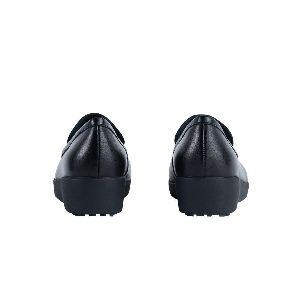 真皮防滑仕女鞋 後踵面