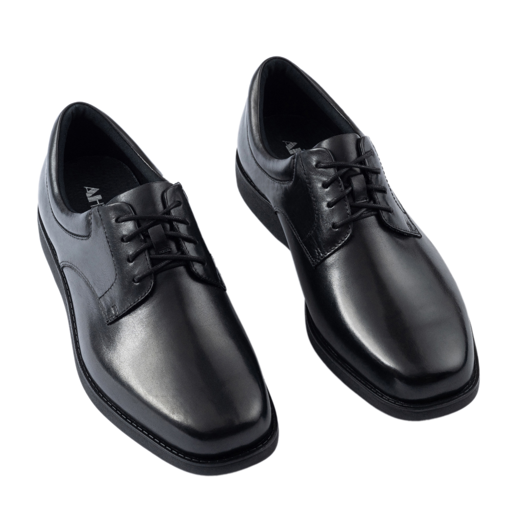 真皮防滑王子鞋 45度角